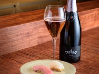 [Five kinds of marriage of sushi and wine]