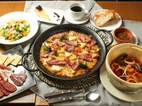 【ディナー】都会でキャンプ気分♪テラス専用“テント個室”で味わうスペイン満喫コース（6品）《飲み放題付き》