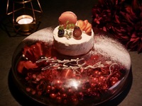  【1月限定_特別コース】青のオリジナルカクテル付 大切な人へ贈る”31日間限定”特別誕生色ケーキ”付コース~想紅~