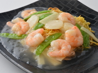 Fried noodles with shrimp sauce