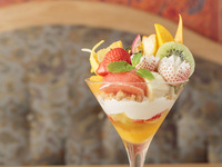 ＊平日　フルーツパフェ（平日）