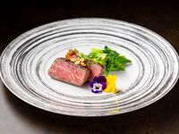 【紅梅】天然大海老、蝦夷鮑、黒毛和牛を含む豪華コース