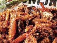 Crab & Shrimp Lunch  ¥3300 per person (10 people or less)