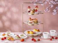 【3/1～4/30】　Sakura & Strawberry Selection evening high tea