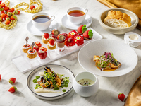 【ランチ付き贅沢アフタヌーンティー】いちご×チョコレート