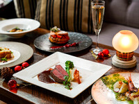 直前割【クリスマスディナー2025★乾杯酒付】Xmasを彩る肉魚のWメインなどフルコース（12/24～25限定）（12/24～25限定）