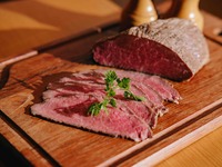 [Limited quantity takeout] Kuroge Wagyu Grade 5 Roast Beef