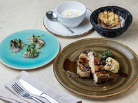 Bakasyon lang! Maaari mong piliin ang pangunahing ulam! prix fixe lunch