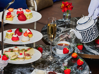 [Early Bird 15% Off 3 Weeks Ahead] St. Regis Strawberry Afternoon Tea with a Glass of Champagne