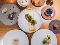 【2025圣诞晚餐】限时特惠！更轻盈的五道菜圣诞晚餐套餐（仅限12月21日、22日和23日供应！）