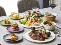 1/10～【土・日祝】イチオシメニューのお肉がグレードアップ＆スパークリングワインのフリーフロー付き