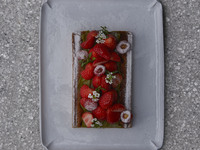 季節のフルーツタルト いちご  8名様分【 ¥8,200円(税別) 】