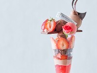 【土日祝】「大人のご褒美パフェ～Strawberry & Chocolate～」（15:30~）