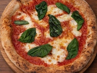 Takeout Pizza Margherita