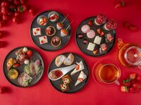 [Limited Time Valentine's Afternoon Tea] Strawberry x Chocolate Sweets & Savory + Free Café