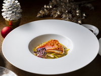 【Christmas Dinner2025】<レイトタイム限定割引>クリスマス ディナーコース レオナルド付き（愛知県渥美半島産紅ほっぺのシャンパンカクテル）（12/24、12/25）