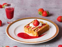 10％OFF【土日祝:スペシャリテ付】真っ赤ないちご尽くしのアフタヌーンティー～Withナポレオンパイ～（2時間カフェフリー1/7～）