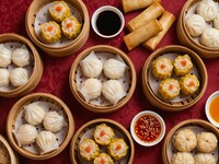 From January 16th (for 3 people or more) Enjoy a classic Chinese New Year's party course of 5,000 yen with all-you-can-drink, featuring a comparison of Xiaolongbao, shrimp chili, and shark fin.