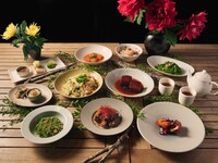 ★【8,800円】富錦樹シグニチャーコース 2枚様～ ＊富錦樹の名物料理をお楽しみ頂けるコース