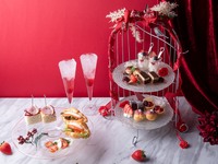 新品【下午茶+咸点套餐】冬日微风巧克力 季节限定下午茶套餐，包含六款草莓巧克力甜点和三款咸点。