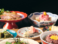 月替わりおまかせ9品7皿コース（ウェルカムドリンク付）