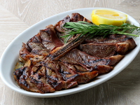 【新年特別価格!!７,500円WebTボーンディナーコース】