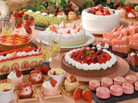 1月10日～5月6日　ストロベリースイーツ＆ランチブッフェ　３歳以下無料