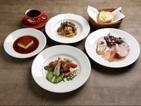 【公式 最安値保証】エミリア=ロマーニャコース　選べるワンドリンク付き