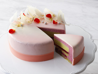 ⑥ Afternoon tea plan with a precious anniversary cake to celebrate birthdays and anniversaries