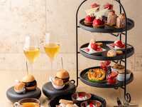 【乾杯スパークリング付き】〈土日祝日限定〉ストロベリーアフタヌーンティー