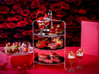 【平日ディナータイム限定】Evening Tea Red Strawberry スパークリングワイン付