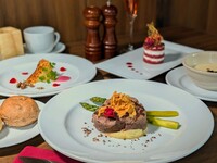 [2026 Valentine's Day Dinner Course + All-You-Can-Drink] Includes a toast drink, America's finest filet mignon steak, and an after-dinner dessert, for a total of 7 dishes