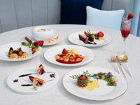 【ソファ席確約・11:30予約】テアトル・ド・アマデウス＋いちごのノンアルドリンク