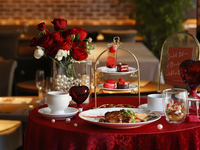 【春爛漫割！】ミニアフタヌーンティー付きプリフィックスランチコース×TWGカフェフリー 乾杯スパークリング付き2/18～