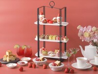 (Weekdays) Strawberry Afternoon Tea “Osaka Strawberry Delight” +90-minute session with champagne free-flow *Limited offer, 25%off!