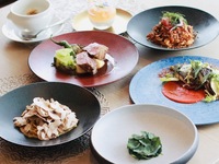 Lunch course B メインディッシュとパスタ、デザートが選べるスペシャルランチコース 全5皿
