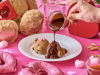 【ハート×チョコアフタヌーン】ときめくスイーツ&セイヴォリー+2時間カフェフリー+くまちゃん