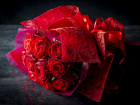 [Optional plan *Valentine's Day only*] Bouquet of 10 roses