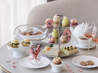 【3/1-4/14  Weekend& Public Holiday  】Sakura Afternoon Tea + A Glass of Veuve Clicquot Yellow Label  
