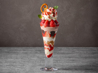 苺とショコラのパフェ　単品