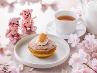 【平日】 ストロベリー生ドーナツセット　桜コンラッド・ベア付き