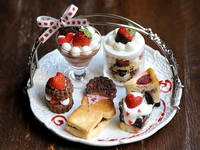 Afternoon Tea ~Strawberry Pink~ Seats ≪Limited to 12 meals≫