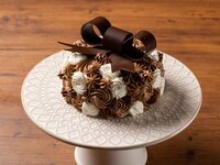 [From April 1st] Anniversary cake + 17's lunch