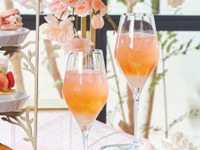 ＜平日＞『スペシャルドリンク付き桜色のストロベリーアフタヌーンティー』 スイーツでお花見気分！～桜といちごが奏でる心ときめくひとときを～　マリアージュフレールもお替り自由