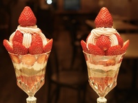 [土日祝]2Fパフェ「苺Noël」のお食事コース