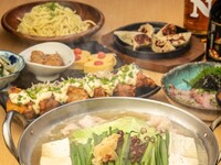 ◆歓送迎会特割◆福岡名物牛もつ鍋や鉄板焼き餃子など全7品　黒太鼓コース『120分飲放題付き』4,000円（税込）