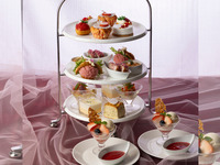 [March 2nd - April 30th] Strawberry Afternoon Tea "Rouge et Blanc" Park View Corner Premium 2-Hour Plan [Weekdays]