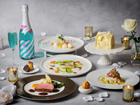 【ホワイトデー】　乾杯ブルースパークリング×ホワイトローズ　ホワイトデーケーキ　