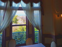 【Dessert Cafe】Advance Seat Reservation (with a View of Maruyama Park Cherry Blossoms)【4 persons】