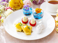 【休日】フラワーアフタヌーンティー＋フレーバーティー飲み比べセット